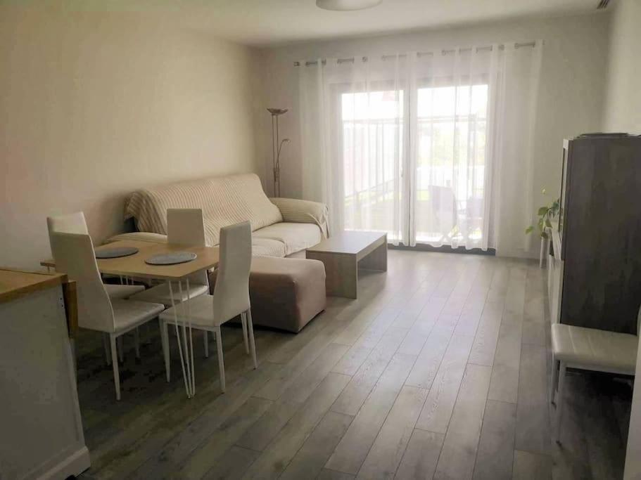 Apartamento Playa Valle Niza Малага Екстер'єр фото