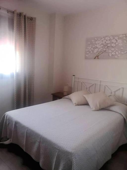 Apartamento Playa Valle Niza Малага Екстер'єр фото