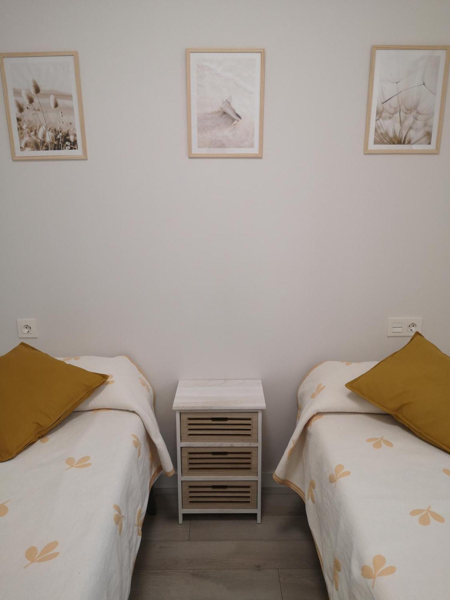 Apartamento Playa Valle Niza Малага Екстер'єр фото
